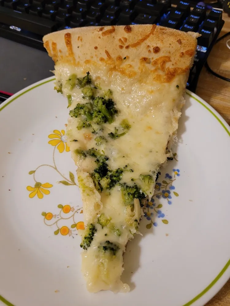 Garlic Pizza with Broccoli